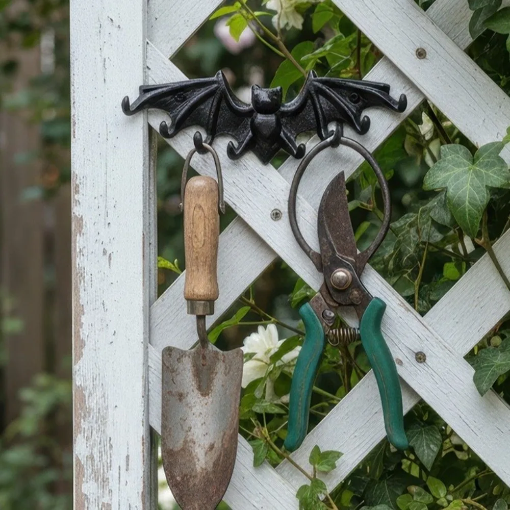 Organizer Vintage Bat Key Hooks Rust-Proof with 8 Hooks Wall Mount Key Holder Space-Saving Cast Iron Key Rack Adults