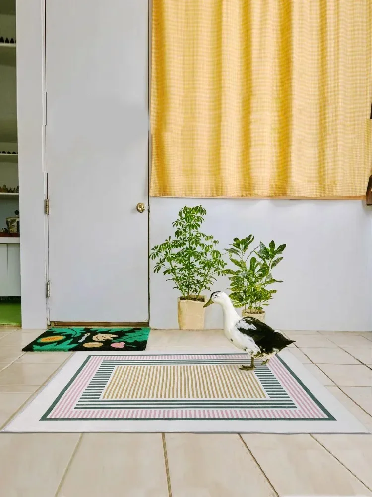 

Трехцветный полосатый художественный ковер, простой свежий ковер для гостиной, мягкие удобные ковры для спальни, можно стирать в машине, игровые коврики Tapis