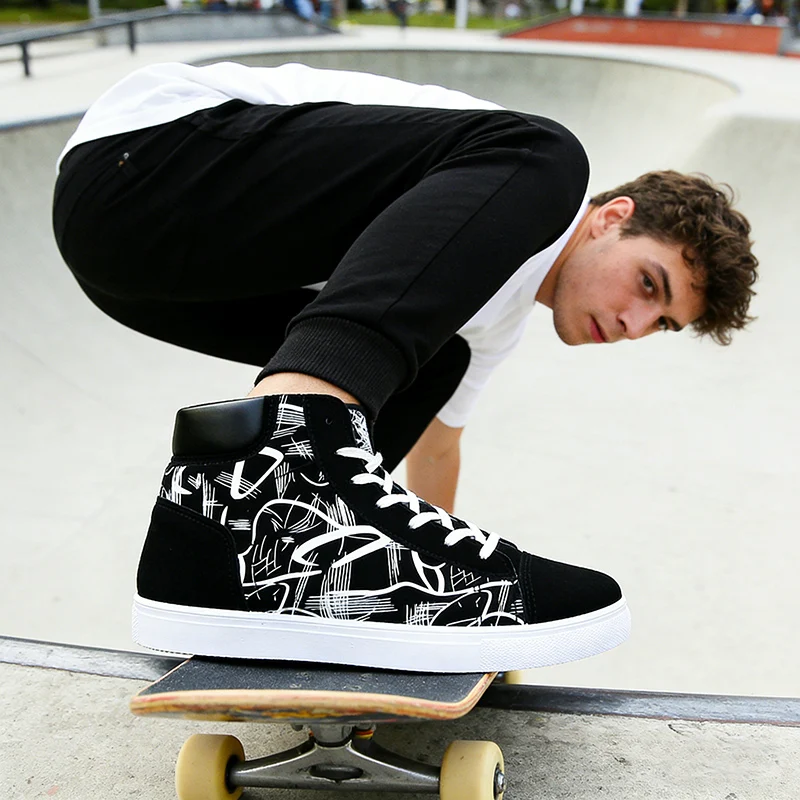 Street Style Fashion Sneakers Mens Casual Shoes Flat Breathable High top Black Red Brand Male Footwear