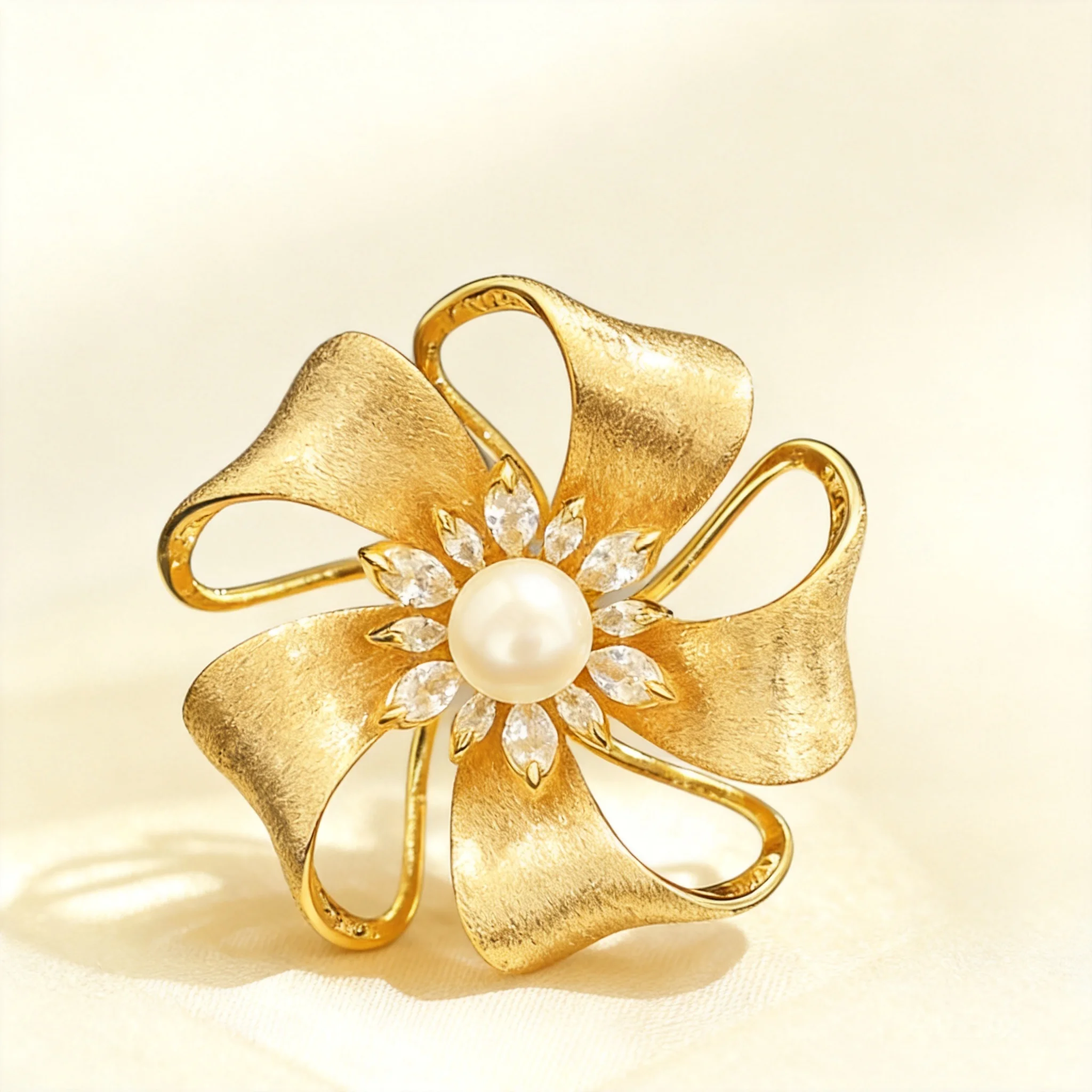 

Chinese Style Lucky Blessing Gold Brushed Flower Brooch Elegant Natural Freshwater Pearl Floral Lapel Pin For Women Wedding Banq