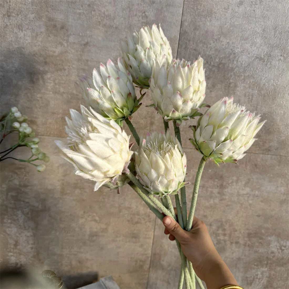 

2pcs Artificial Norse Thistle Flower, Emperor Flowers, Flowers for Wedding and Engagement, Party Home Decorative Flowers