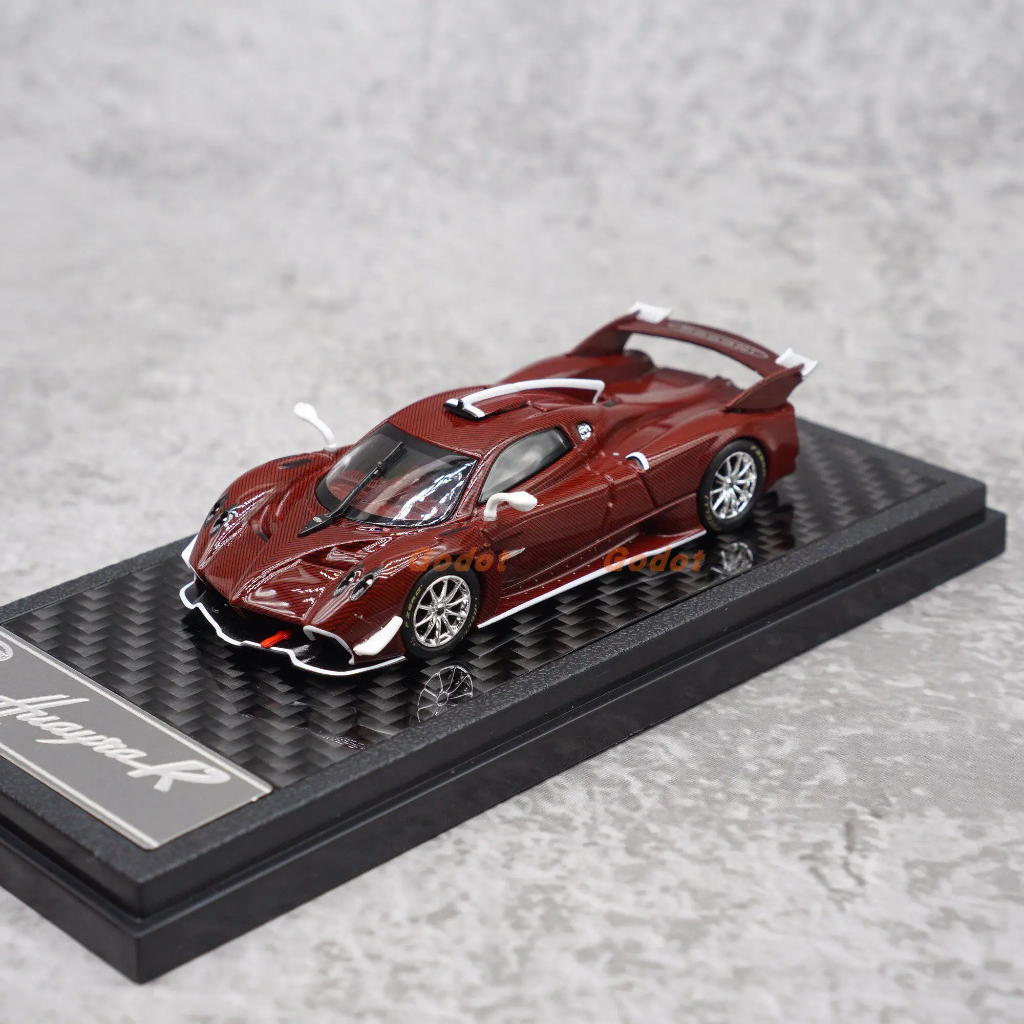 modellino-auto-sportiva-mclaren-senna-gtr-in-scala-1-64-in-lega-pressofusa-con-display-lcd-souvenir-classico-per-adulti
