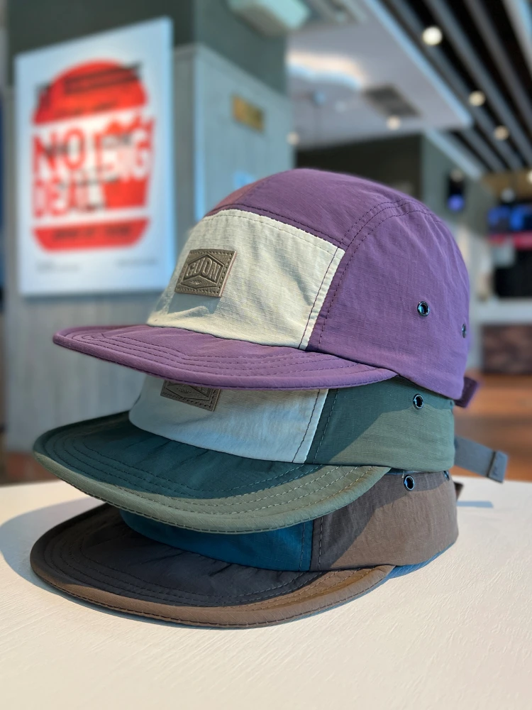 

Short brim splicing cap men's and women's summer quick-drying breathable five-piece hat versatile soft brim hip-hop baseball cap
