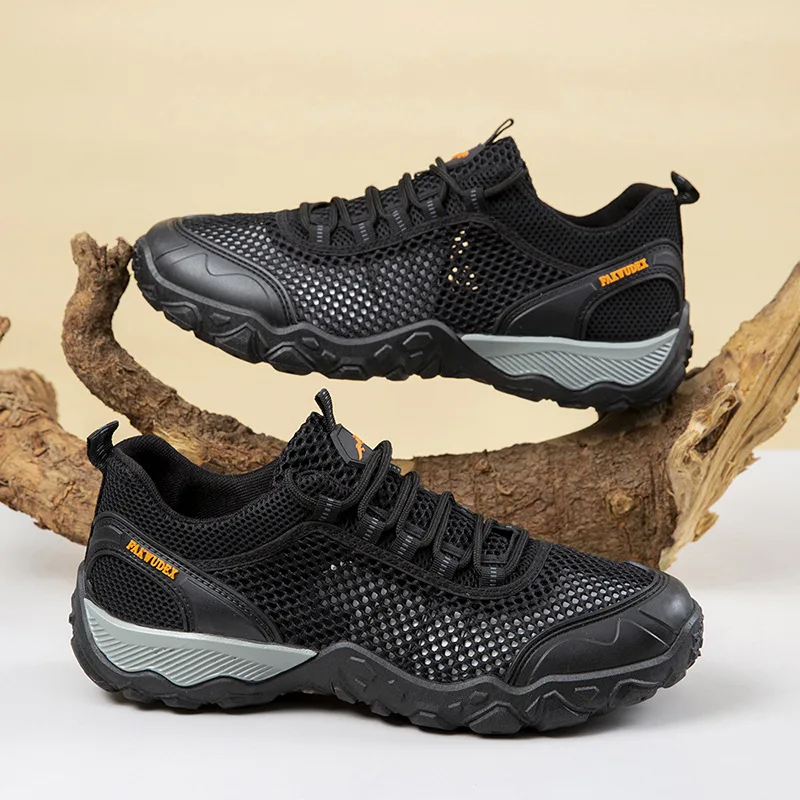 Zapatos de malla transpirable para hombre, talla grande, estilo nuevo de verano, zapatos de agua para exteriores, diseño hueco, zapatos deportivos para hombre