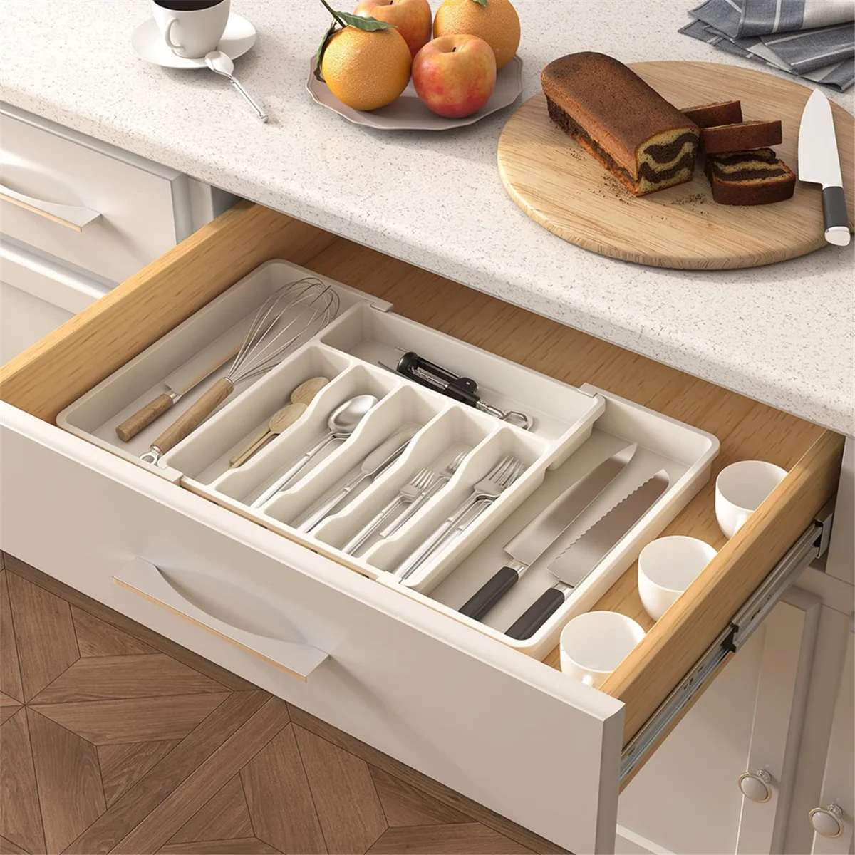 Cutlery Drawer Organiser, Expandable Utensil Tray for Kitchen, Adjustable Silverware and Flatware Holder White