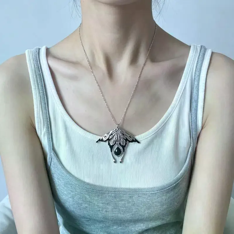 Dark Retro Insect Necklace Neutral Moth Butterfly Enamel Pendant Y2K Harajuku Punk Style Jewelry Accessories Gifts