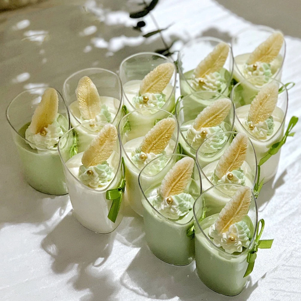 

50pcs Clear Dessert Cups Mini Parfait Transparent Pudding Cylindrical Plastic Tiramisu Mousse Jelly Salads Snacks Home Party