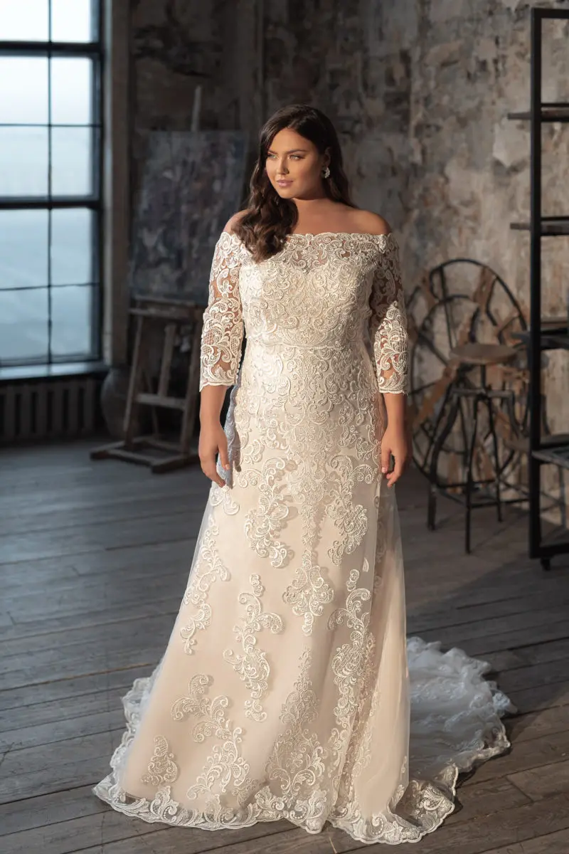 

Plus Size Wedding Dress Long Sleeves Lace Appliques Scoop For Women Customize To Measures Elegant Zipper Back Robe Mariee 2024