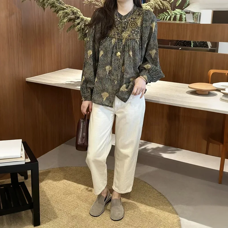 

【Gift Free】2025 Autumn Winter Fashion Vintage Floral Leaf Print Embroidered Round Neck Blouse for Women