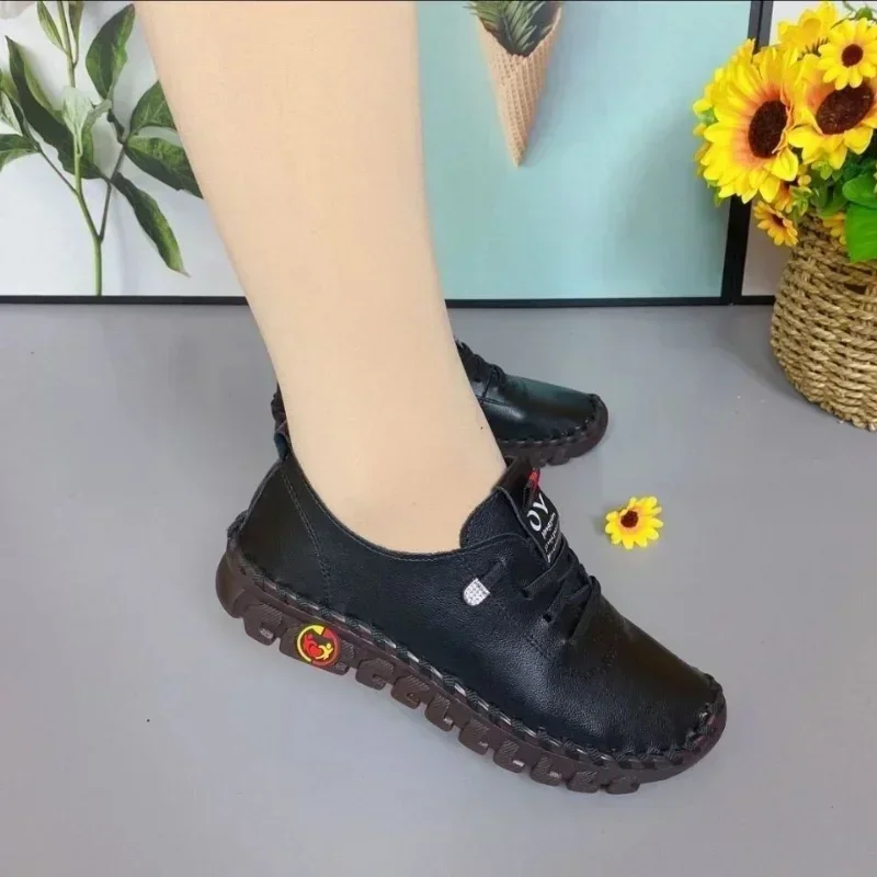 Mulheres vintage respirável sapatos plataforma mocassins rendas até couro oco deslizamento-on nova moda casual mãe sapato zapatos mujer 2024