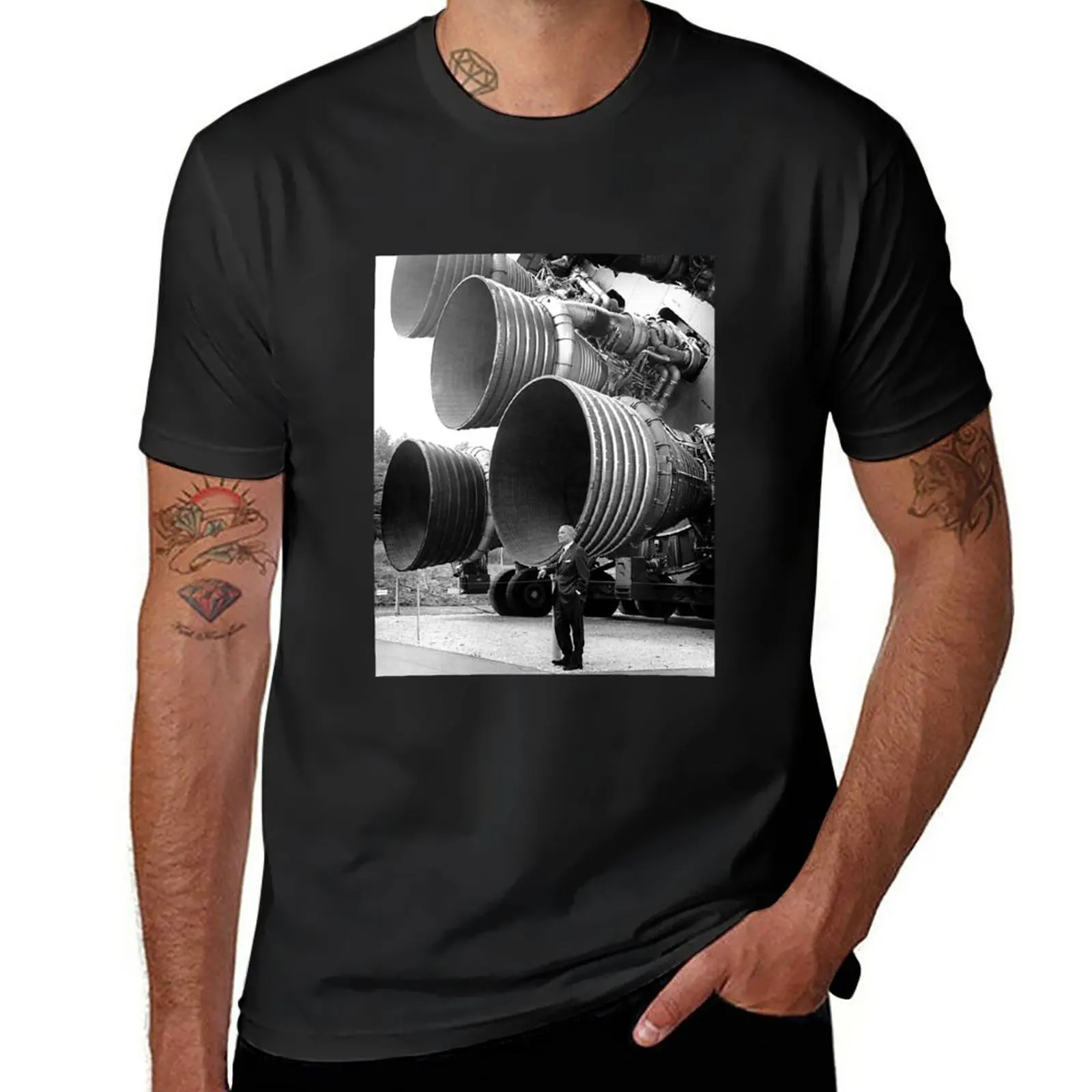 New Wernher von Braun With F-1 Engines T-Shirt aesthetic clothes plus size tops Men's cotton t-shirt