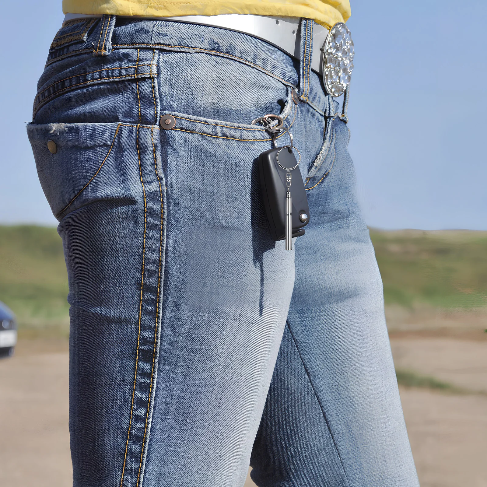 

Portable Keychain Pen Stainless Steel Retractable Mini Ballpoint for Outdoor Travel Writing Tool with Spare Refills