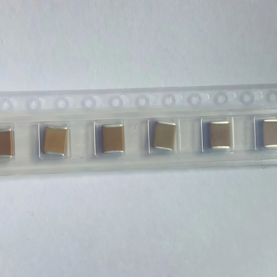 100Pcs/Lot 1812 680NF 16V 25V 50V 63V 100V 200V 250V 684K 0.68UF ±10% X7R,SMD Chip ceramic capacitor,MLCC,1812J0630684KXT