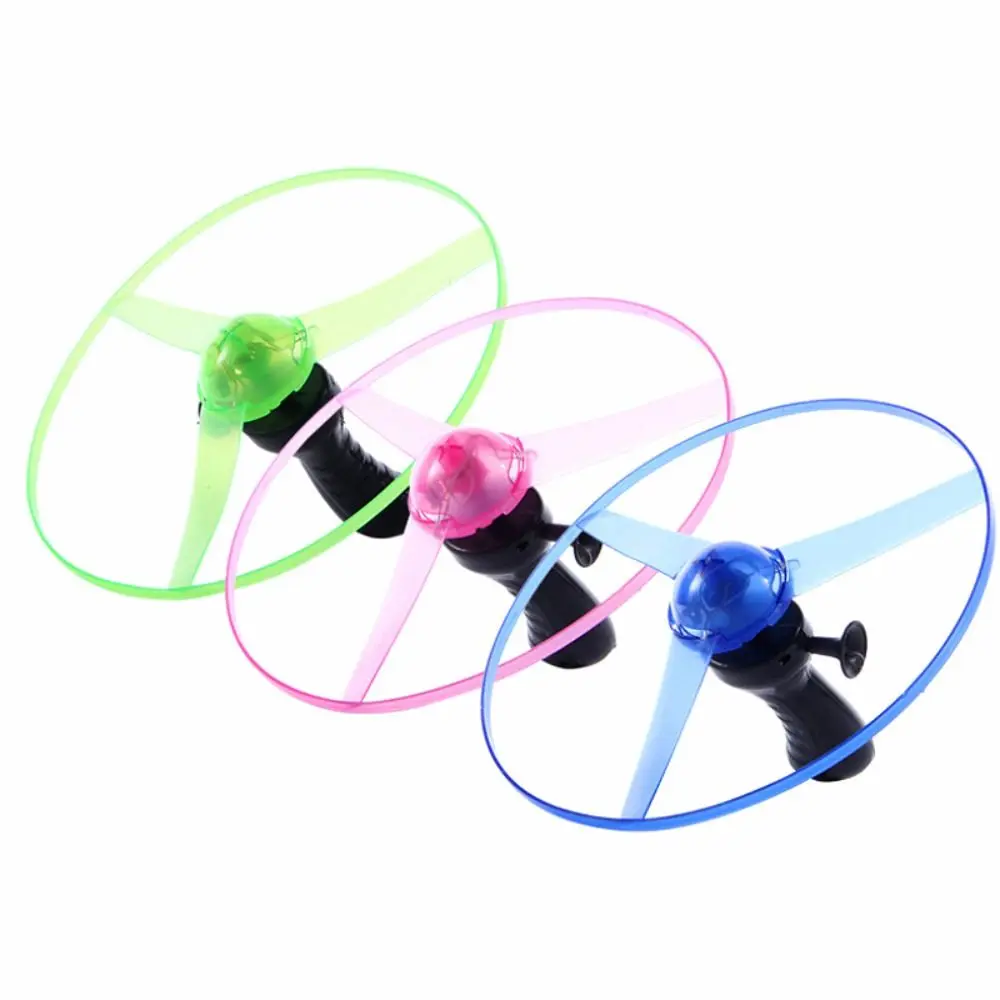 Fun LED Light Pull Line Saucer with Pull Rope Rotating Design Flashing Flying Plastic Multicolor Luminous Beach
