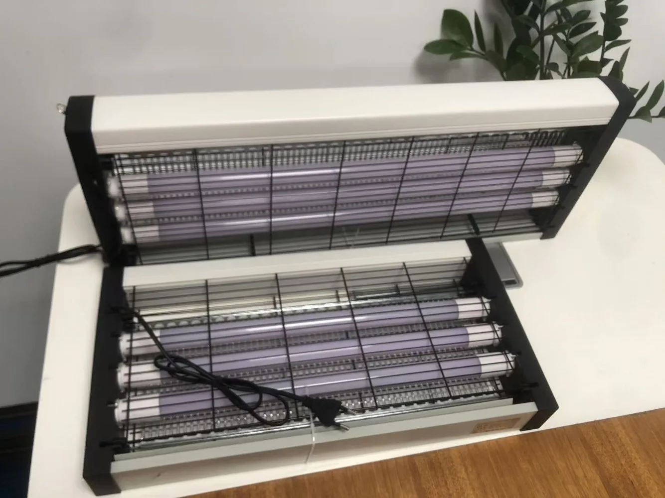 Mosquito Killer Lamp Powerful Household LED Electric Shock Mosquito Killer Trap Commercial Mosquito Killer Restaurant 110V/220V