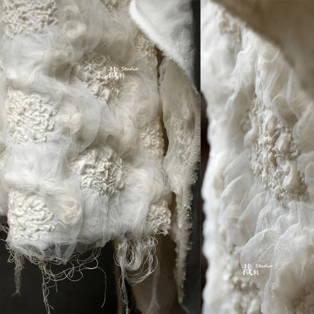 

Burnt-out 3D Pleated Texture Stretch Embroidered Mesh Fabric Recreated Double-layer Coat Designer Fabric Sewing Material Telas