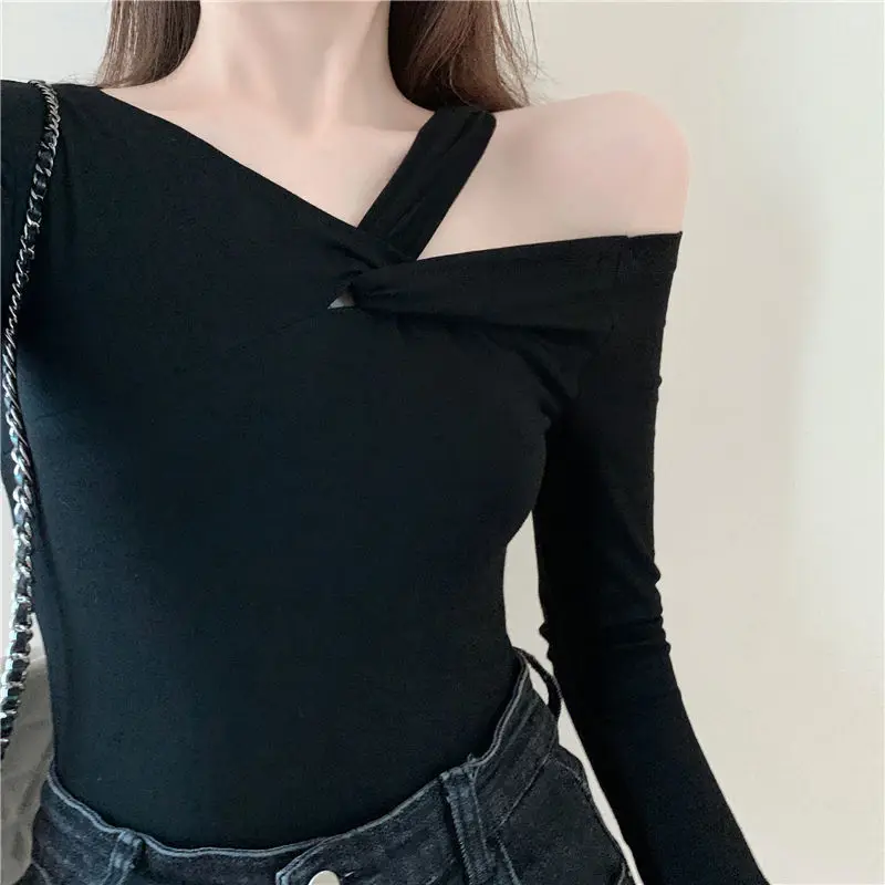 Spring and Autumn New Fashionable Twisted Off Shoulder Bottom Shirt Long Sleeve Slimming Solid Color T-shirt Women's Top