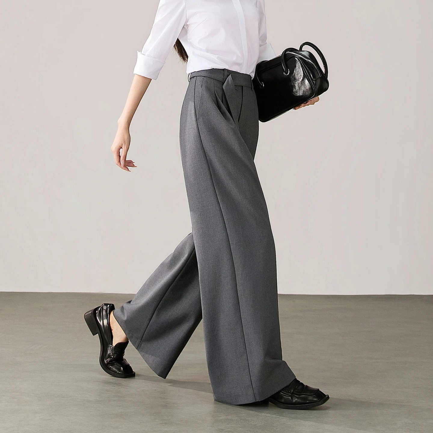 SENTUBILA Women Pleated Draped Suit Pants 2026 New Autumn Commuter Loose Straight Leg Trousers Slacks Office Versatile 163KA7873