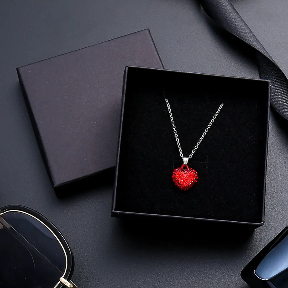 

Набор из 24 черных коробок для хранения ювелирных изделий из крафт-бумаги с пенопластовыми вставками для защиты колец, серег, пусет и мелких украшений