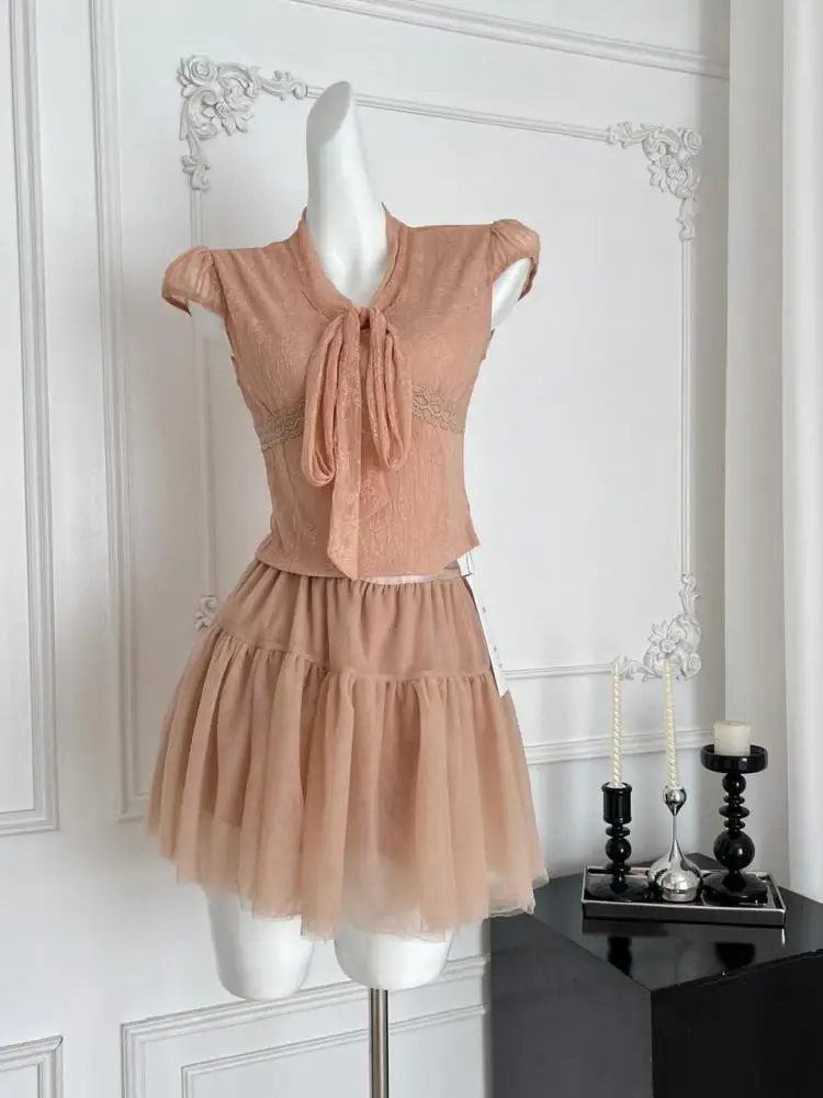 

Винтажный женский сексуальный комплект из двух предметов для отпуска, летний коричневый кружевной элегантный топ без рукавов с бантом и v-образным вырезом + плиссированные короткие юбки с высокой талией