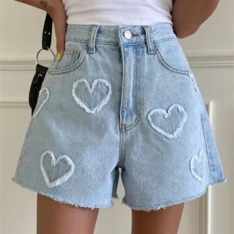 2024 Sweet and Cute Fleece Heart Pattern Denim Shorts Women\'s Summer New High Waist Loose Slim Wide Leg Short Pants