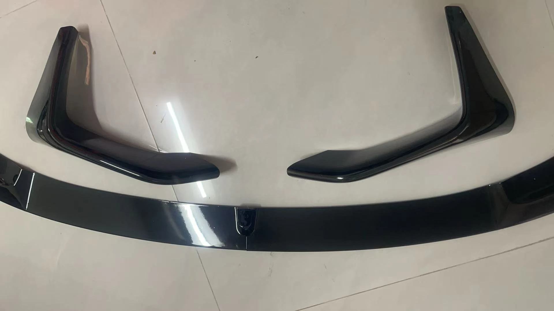 المصد الأمامي سبويلر شفاه بليد لسيارات BMW F80 M3 F83 F82 M4 2015-2020 الجانب السفلي تنفيس الهواء غطاء محرك السيارة الفاصل عدة المئزر المحيطي