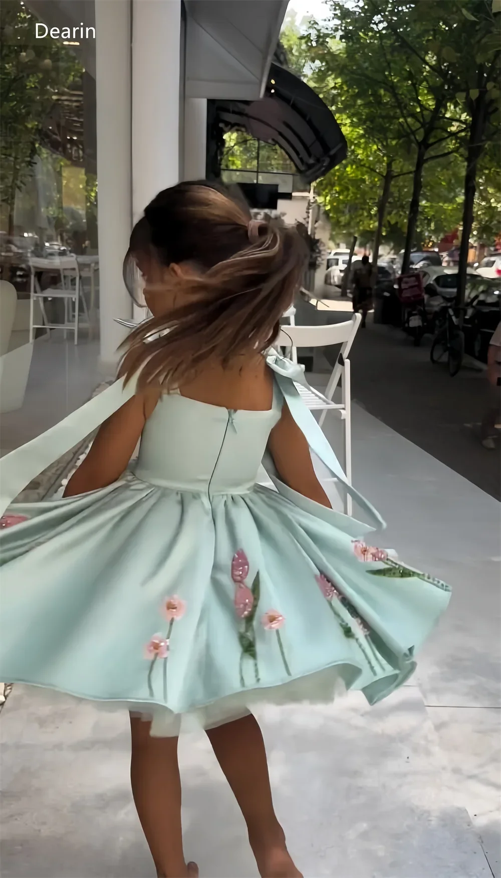 Vestido de niña de flores personalizado, vestido de noche Dearin con tirantes finos, vestido de baile hasta la rodilla, lazos estampados drapeados, vestidos de niña de flores Sa