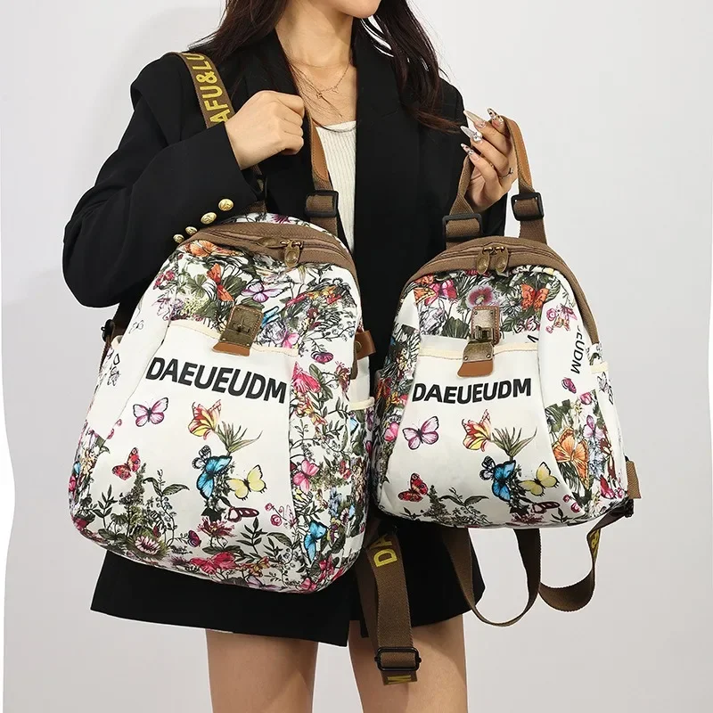 2025 New Stylish Floral Ink Painting Travel Backpack for Women Multifunctional Lightweight Daypack Perfect for Adventures