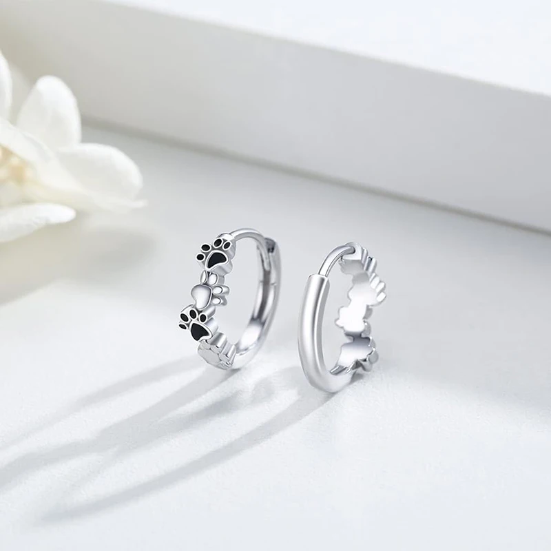 Huitan Pet Footprint Women Hoop Earrings Cute Small Circle Earrings Love Cat/Dogs Paw Design Accessories Gift Statement Jewelry