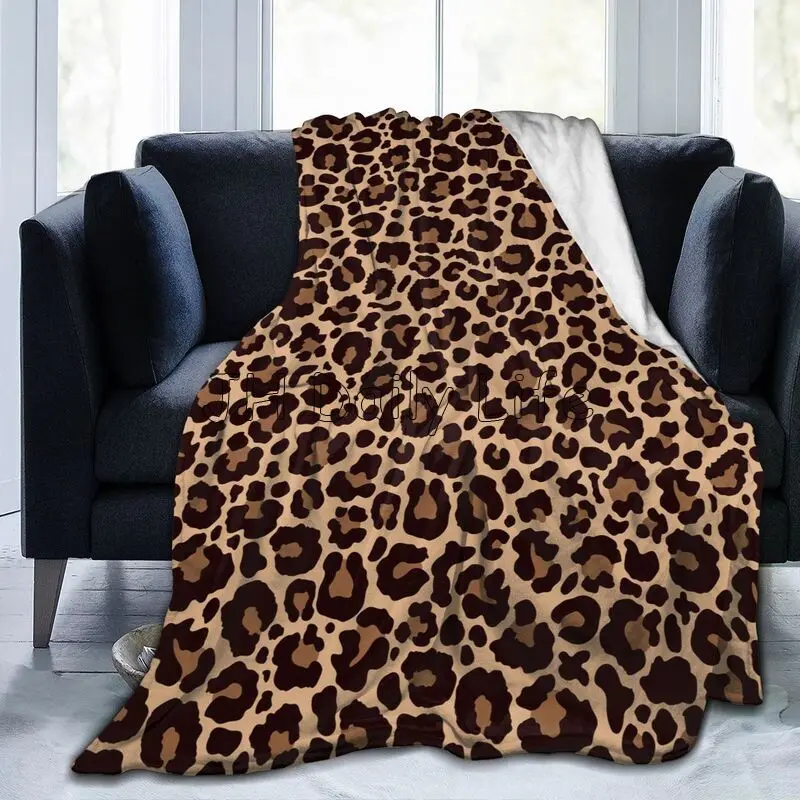 Leopard Fleece Throw Blanket for Bed Sofa Travel Camping Soft Cozy Fluffy Plush Blankets Cheetah Print Blanket for All Seasons