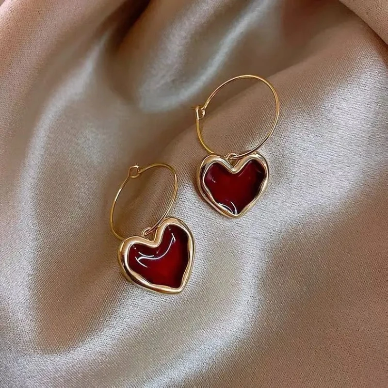 Korean-Style Fashionable Burgundy Heart Earrings, Simple And Elegant, Trendy And Wild Personality Jewelry image 2