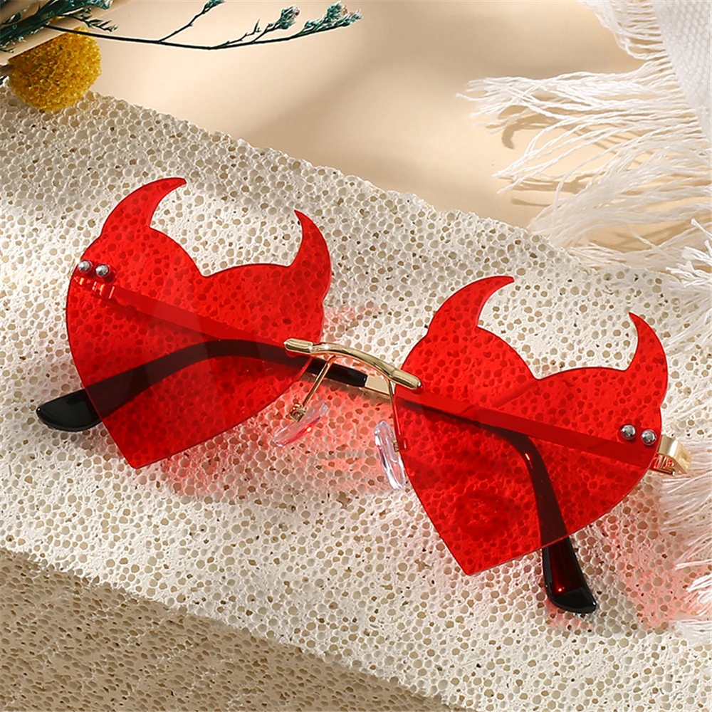 Men Party Sun Glasses UV Protection Halloween Decoration Rock Horn Devil Ear Heart Shape Fashion Glasses Rimless Sunglasses