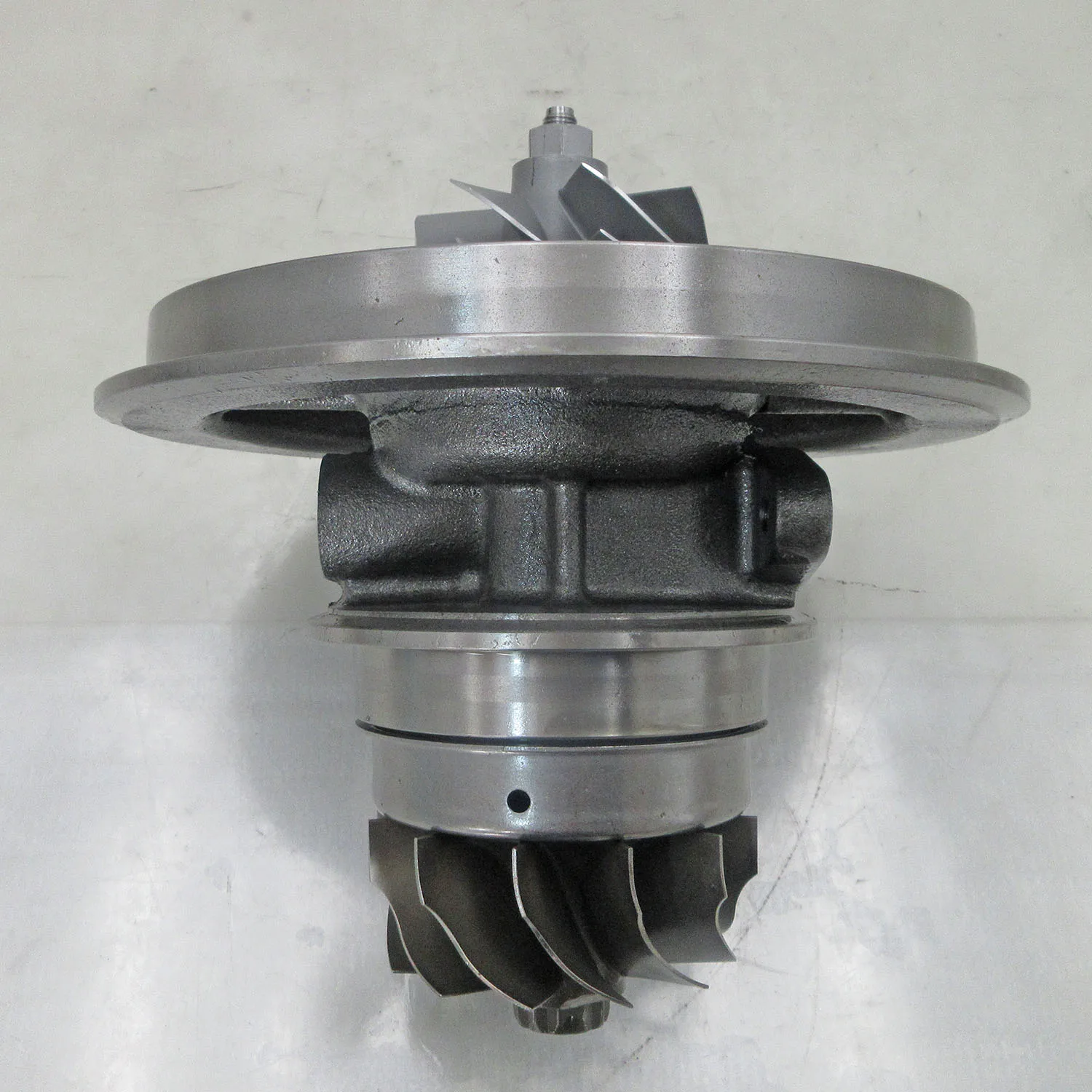 【Hot Selling】TURBO CARTRIDGE SAMPLE for  Truck  ISM ISME M11 Engine Hx35 3536995 TURBO SPARE PARTS