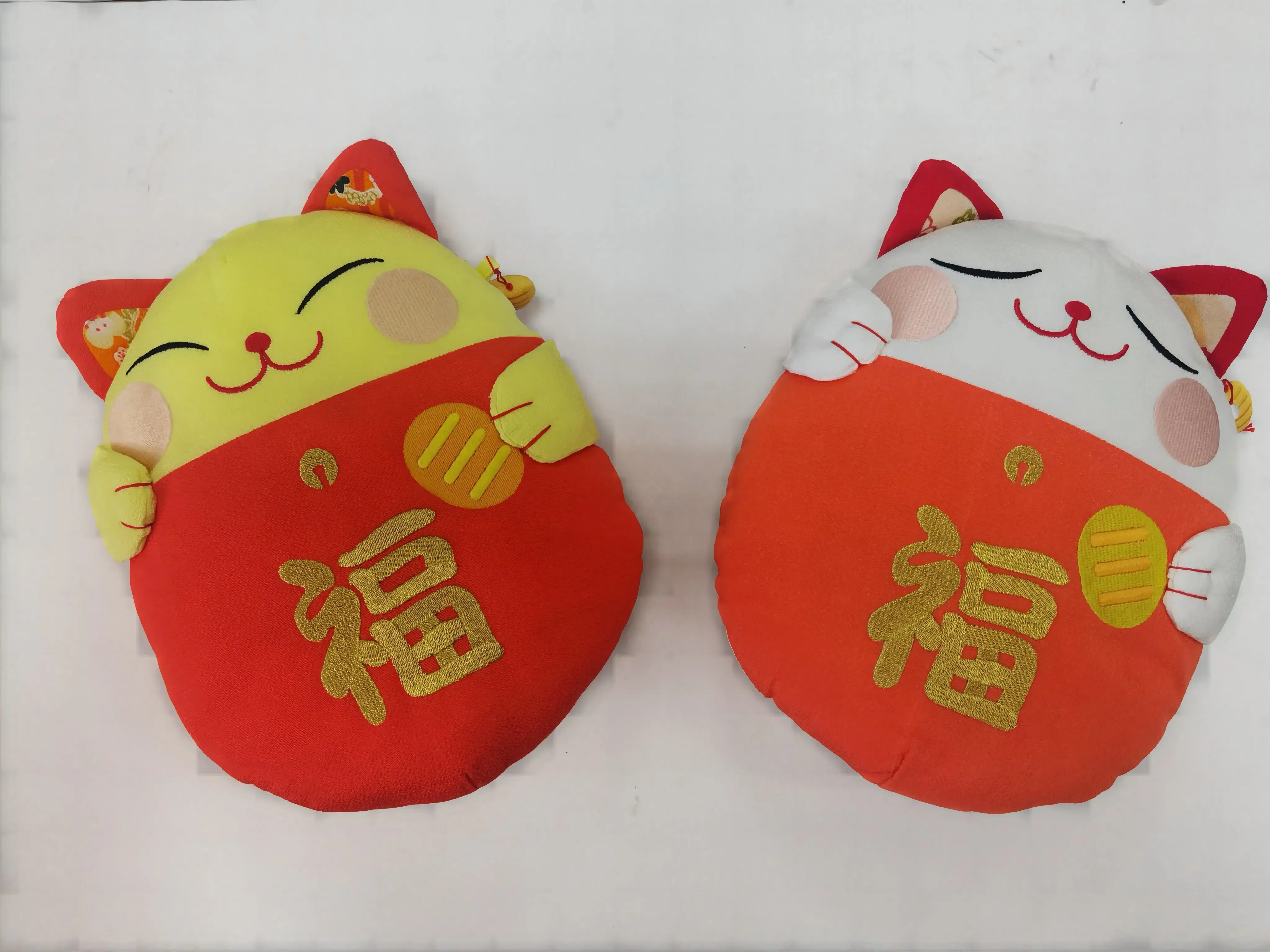 Supply Low Price High Quality Custom Fortune Cat Cushion Cover For Sofa Back Support