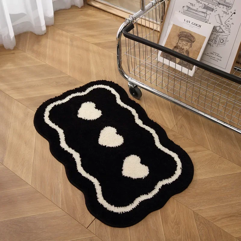 Vintage Tufting Black White Heart Carpet for Living Room Fluffy Mat Hallway Rug Bedroom Floor Pad Doormat Aesthetic Home Decor