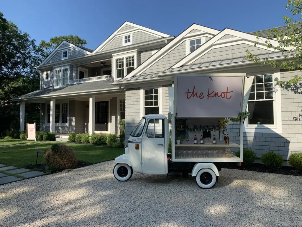 Vintage Piaggio Ape Truck Bar Mobile Batch Craft Cocktails Outdoor Snack Cold Brew Coffee Non-alcoholic Drink Cart Food Truck