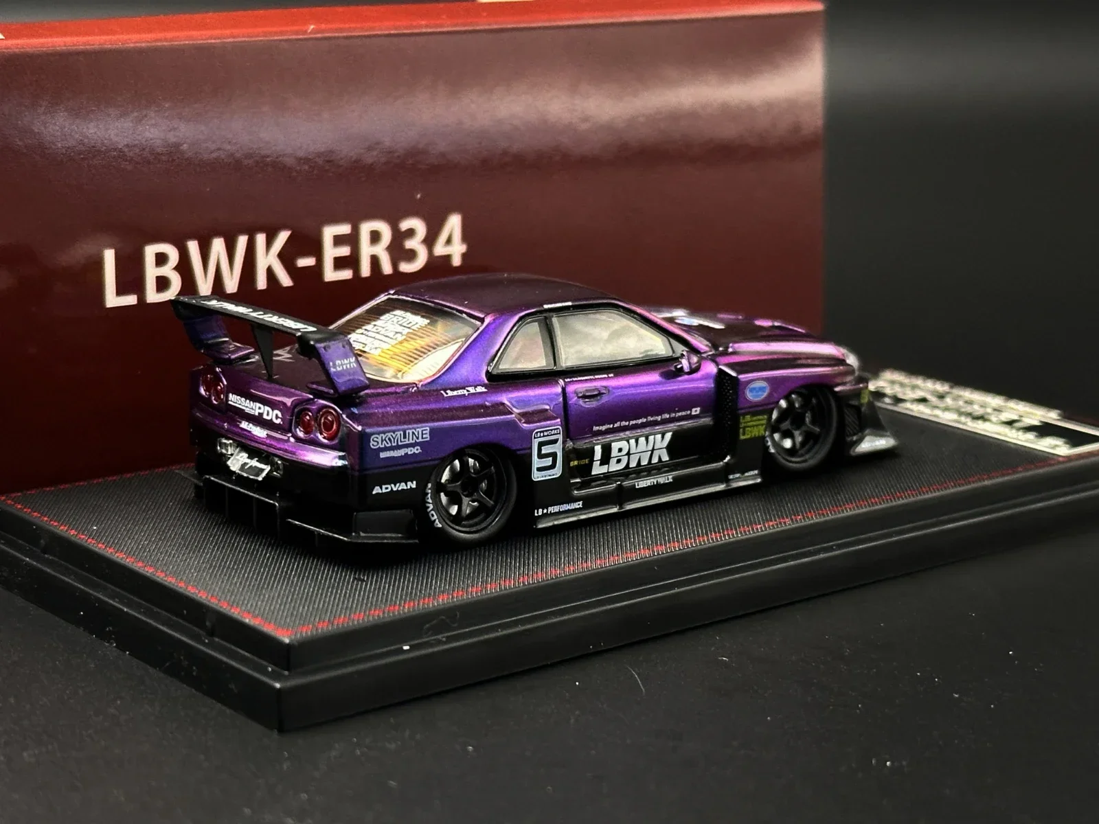 SW 1:64 Chameleon Skyline GTR ER34 силуэт открытый капот литый под давлением Коллекционная Миниатюрная модель автомобиля