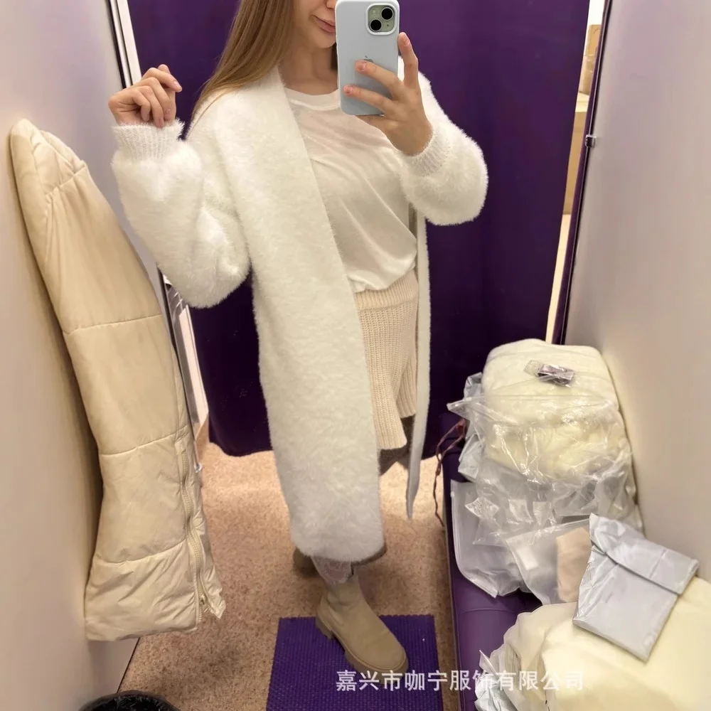 

Женские удлиненные кардиганы на зиму: объемные, с эффектом шерсти, с накладными карманами, полувысоким воротником, минималистичные, с капюшоном, с кружевными вставками, на шнуровке, V-образный вырез, в стиле Y2K