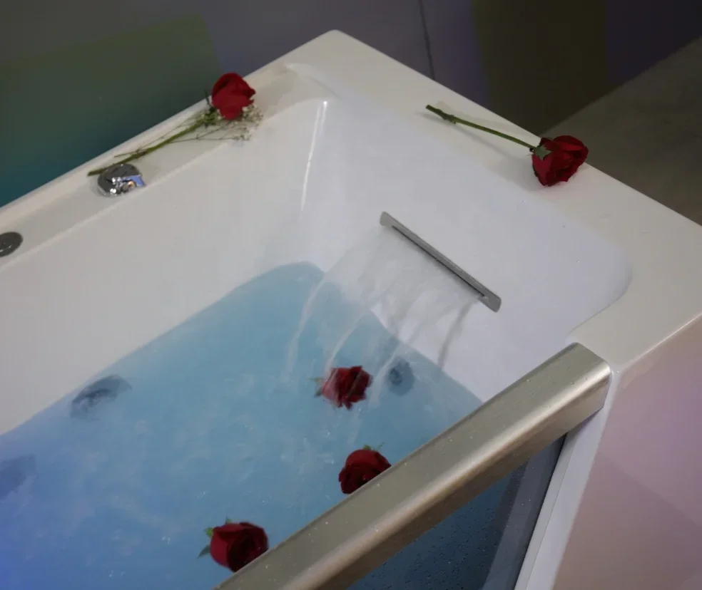 

l Acrylic hot sale modern indoor massage whirlpool bath tub bathtub with tempered glass