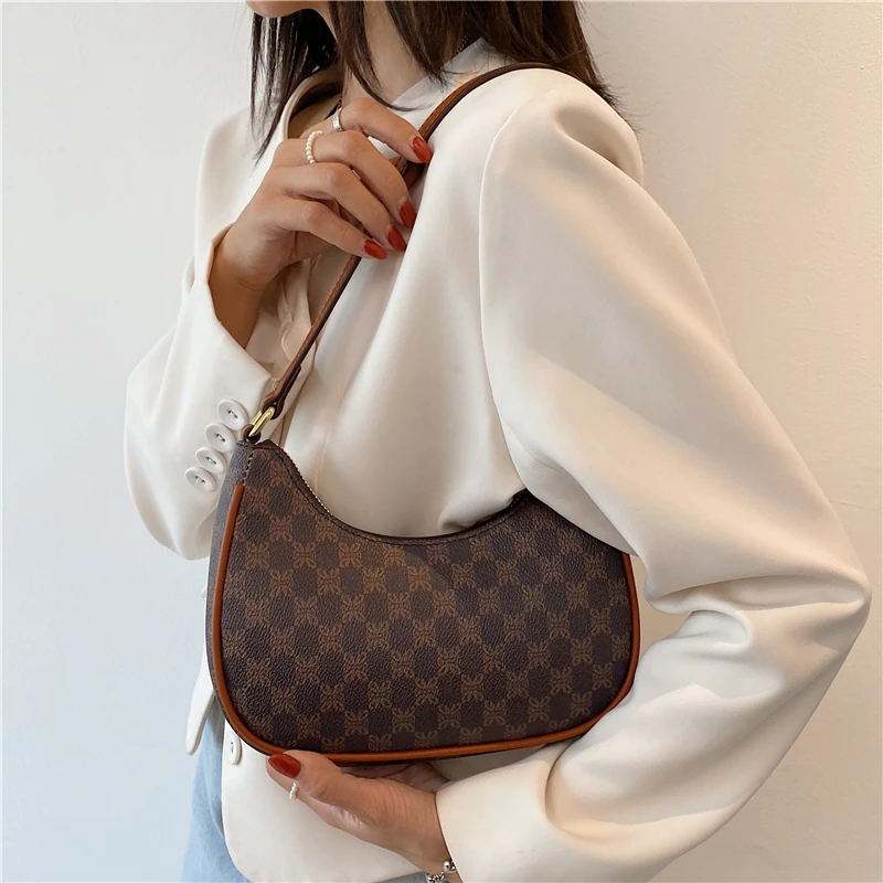 Toptrends French Style Underarm Small Shoulder Bags For Women 2023 Trend Design PU Leather Half Moon Ladies Handbags And Purses