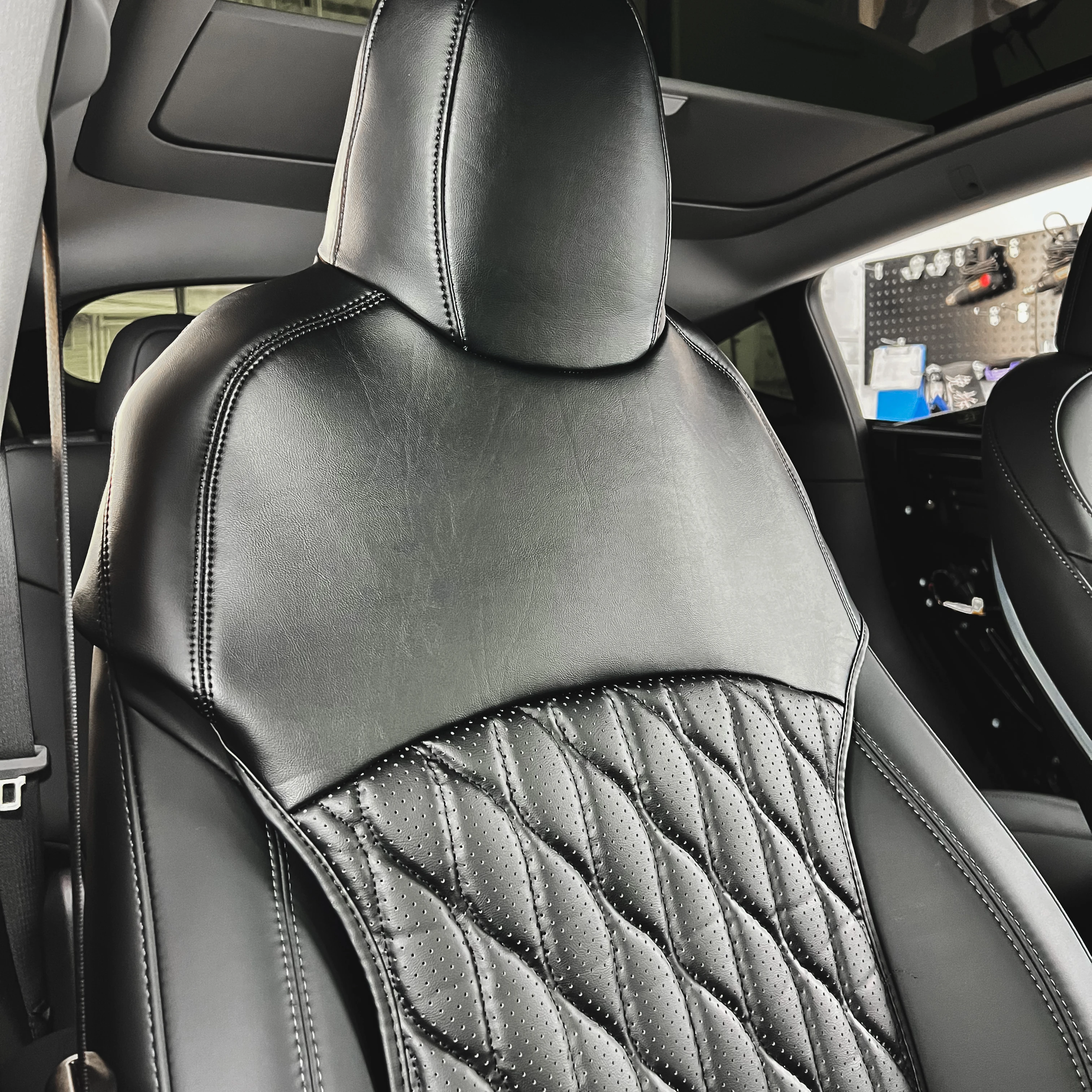 

2023 All Seasons Universal Full Surround Ventilation Breathable Leather Seat Cover for Model Y 3 Special Car Cushion