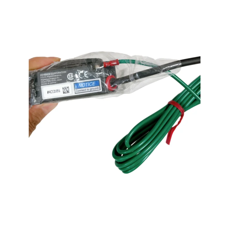 KEYENCE SJ-L005F Static Monitoring Type Static Elimination Fan Focusing on Fast Static Electricity Removal in Narrow Spaces