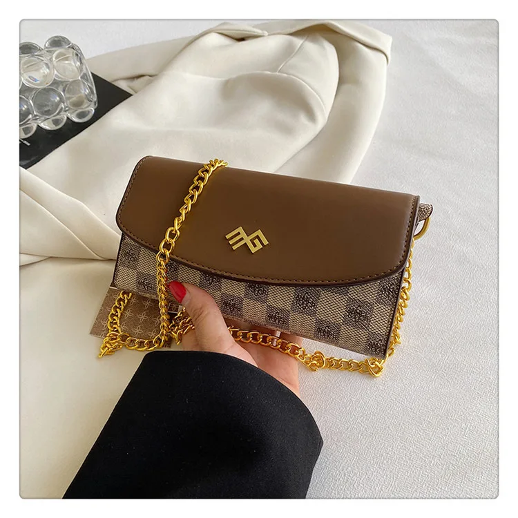 

2025 New! Women's Contrast Color Shoulder Messenger Bag - Large Capacity, Simple High-End Versatile