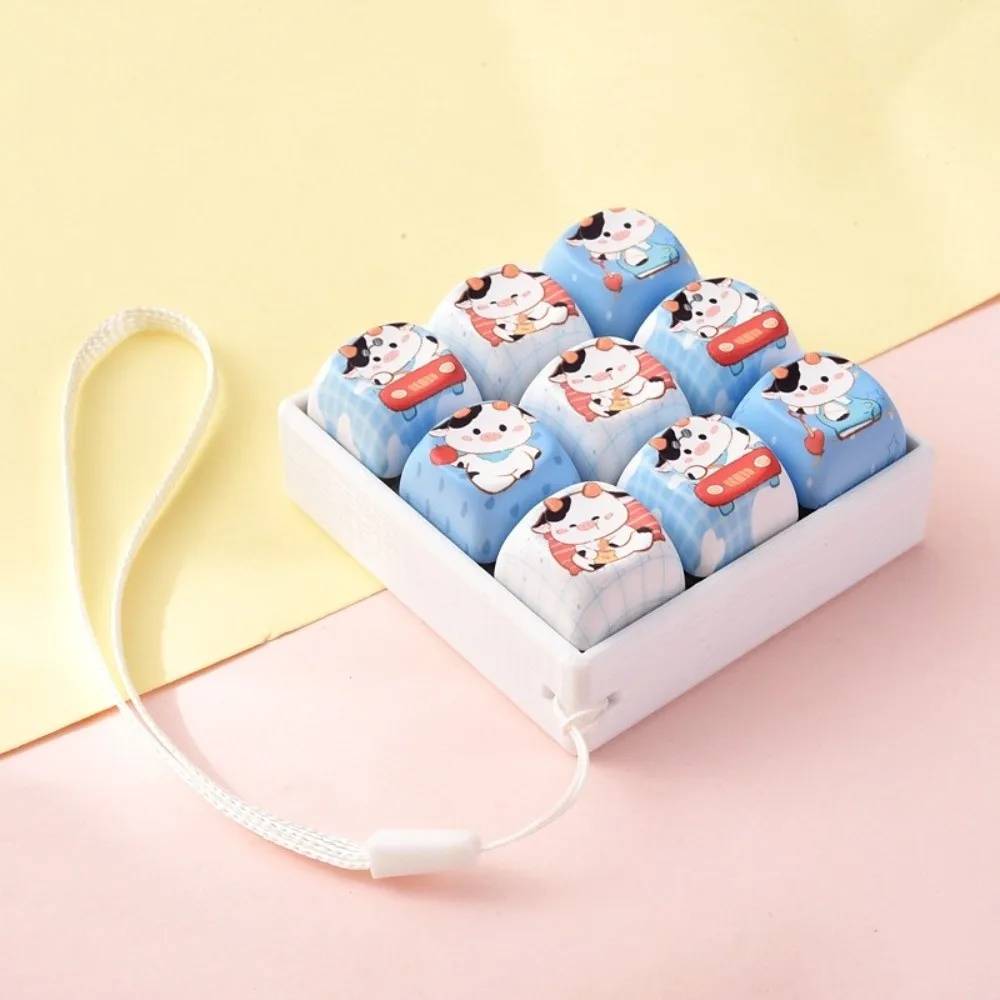 Creative 9-Key Fidget Keychain Cartoon Animal Pattern Clicker Button Keyboard Keychain Plastic Decompression Pendant Party Favor