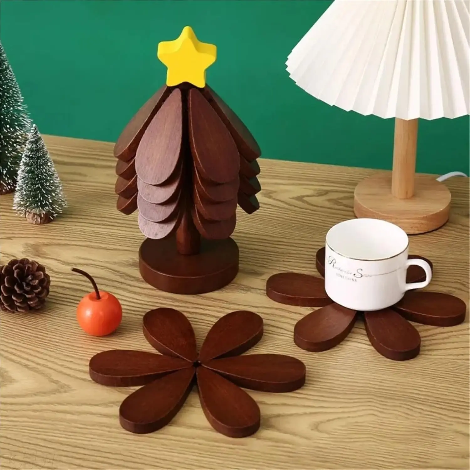 

3-Piece Christmas Tree Insulation Mat - Solid Wood Dining Table Protector for Anti-Scalding & Pot Protection