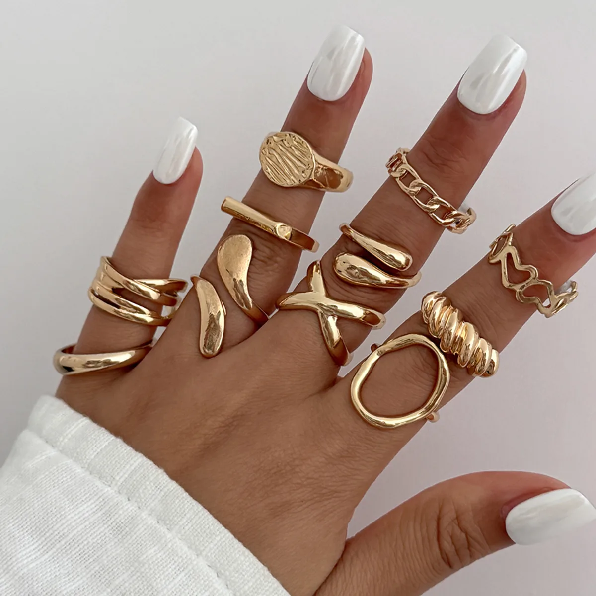 

KunJoe 11 Pcs Hip Hop Irregular Gold Color Open Ring Set for Women Punk Goth Hollow Out Heart Water Drop Rings Party Jewelry New