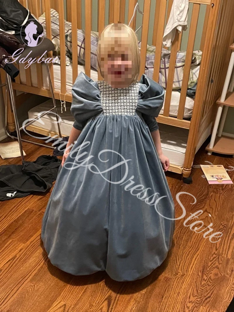 

Customized Grey Flower Girl Dress For Wedding 3/4 Sleeveless Puffy Satin Kids Birthday bridesmaid First Communion Ball Gown