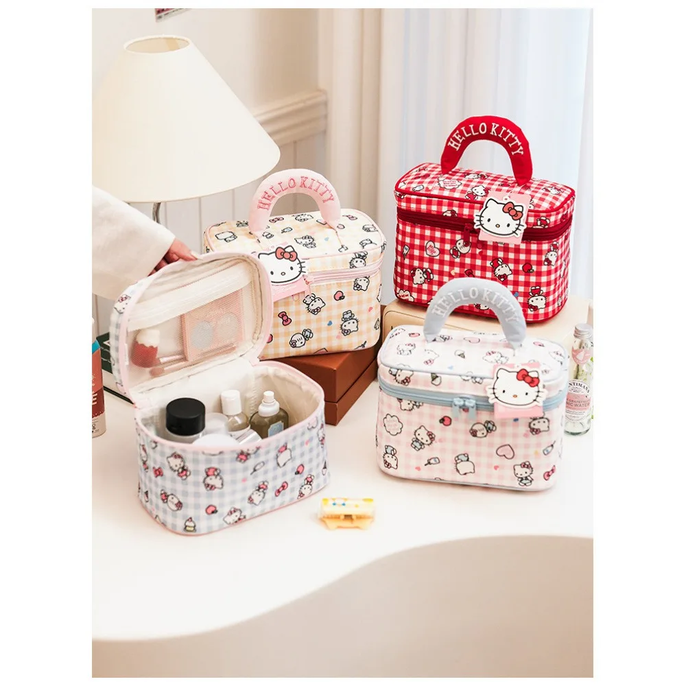 Large-capacity portable storage bag, cute plaid Sanrio Kitty makeup bag, durable canvas makeup storage bag