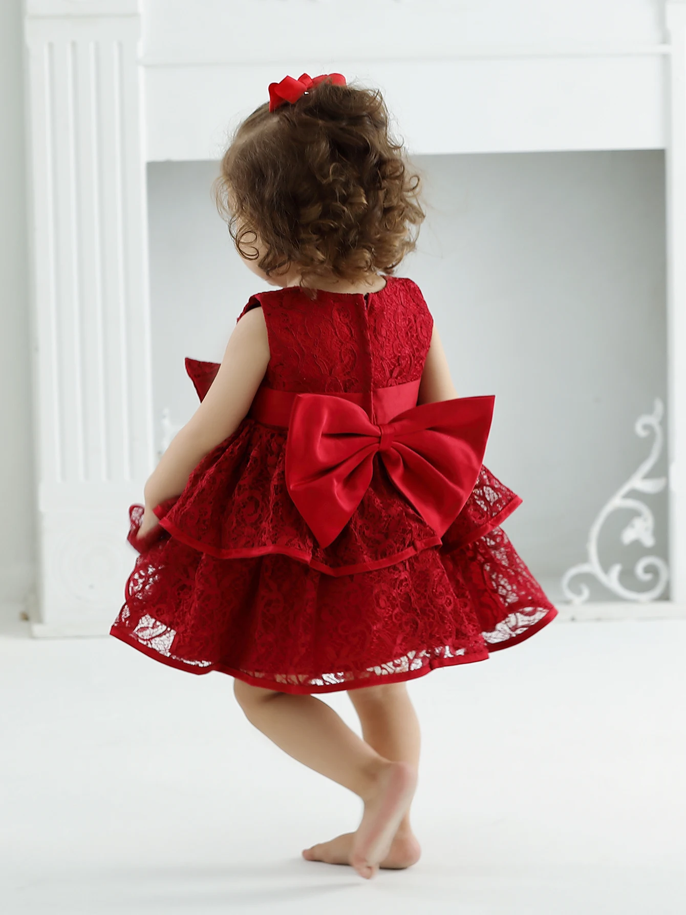 Elegant Red Lace Flower Girl Dress for Birthday Party  Weddings Beautiful Princess Gown for Baby Girls