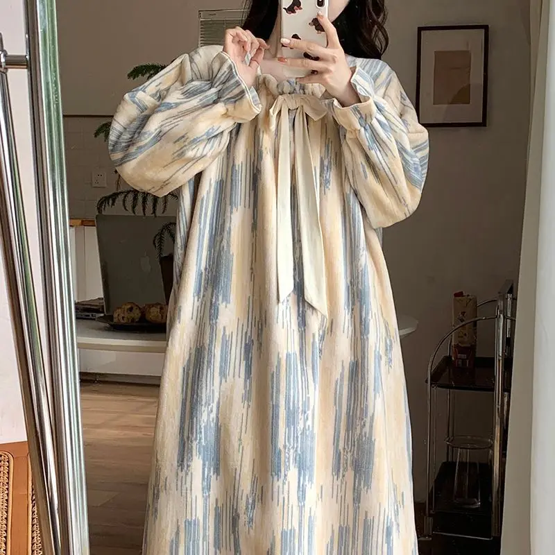 

flannel Women's pajamas coral fleece autumn winter Sleepwear nightdress Pajama Set thicken fleece-lined keep warm loose homewear